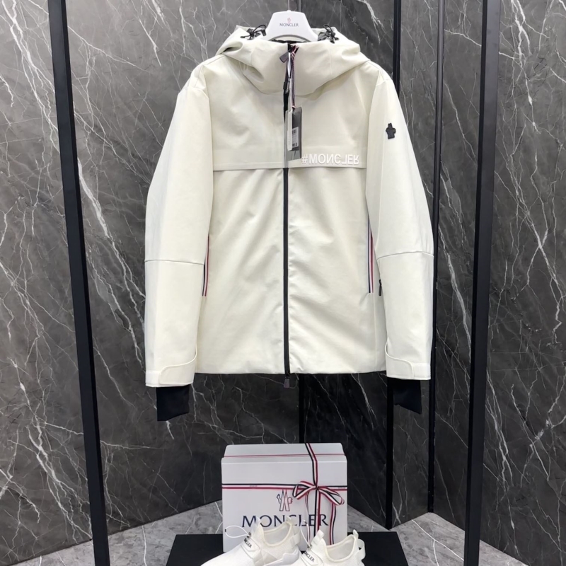 Ba*len*cia*ga down coat